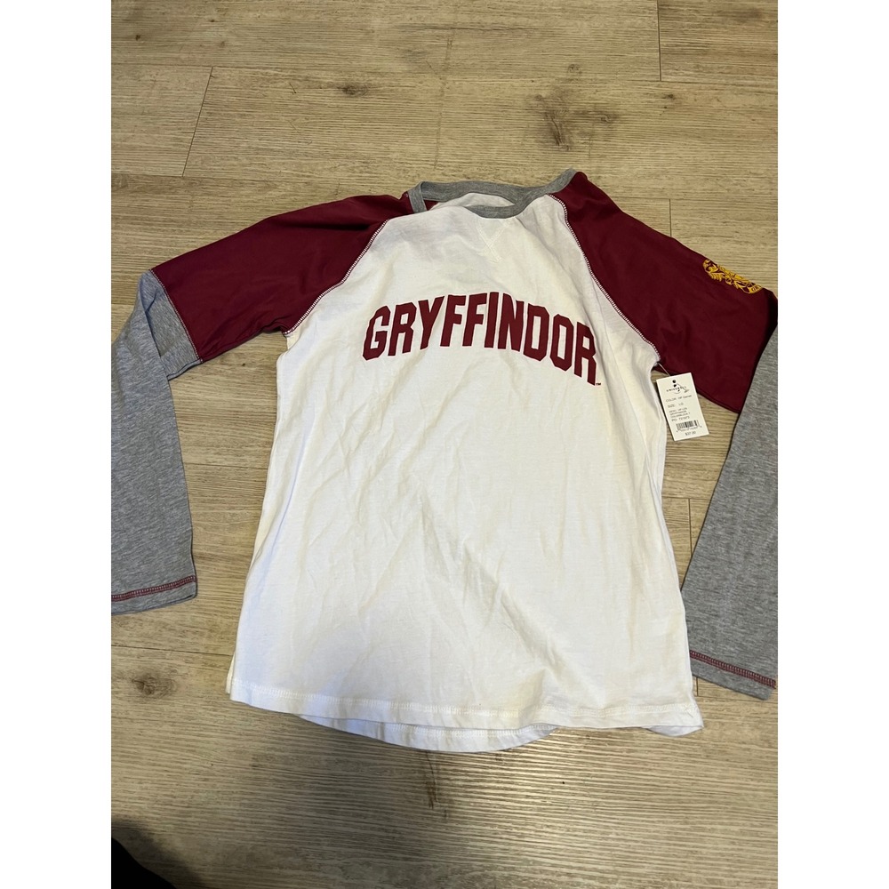 Universal Studios Harry Potter Gryffindor Raglan Garnet White Large NWT‎ Womens